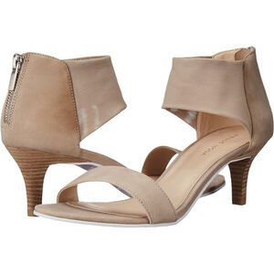 Women's Pelle Moda Beige‎ Suede Kitten Heel Sandals Size 8.5
